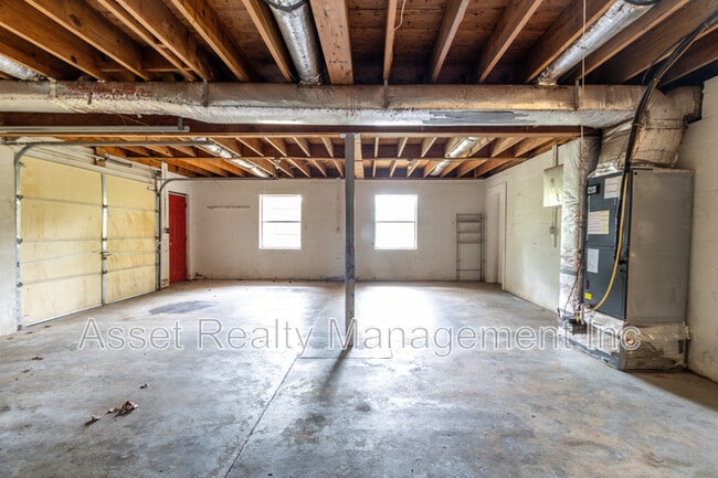 Building Photo - 630 Colonial Dr