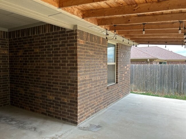 Building Photo - 1604 Granex Dr