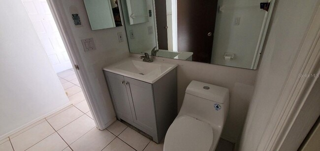 Building Photo - 14388 Island Cove Dr