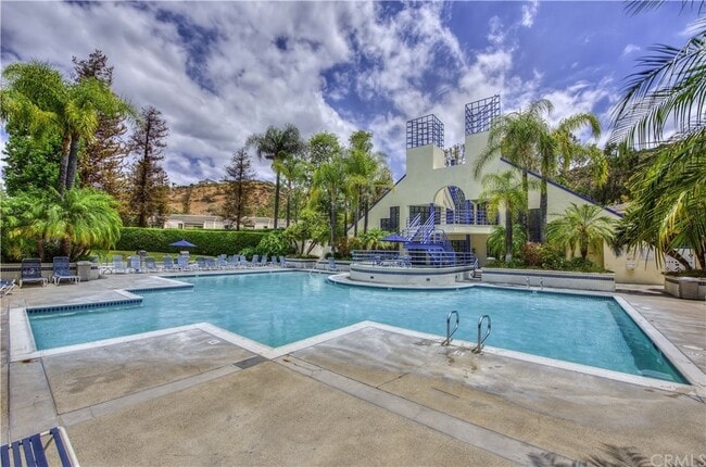 Building Photo - 5749 E Creekside Ave