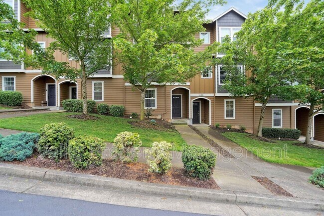 Primary Photo - 1976 Hawksview Ave SE