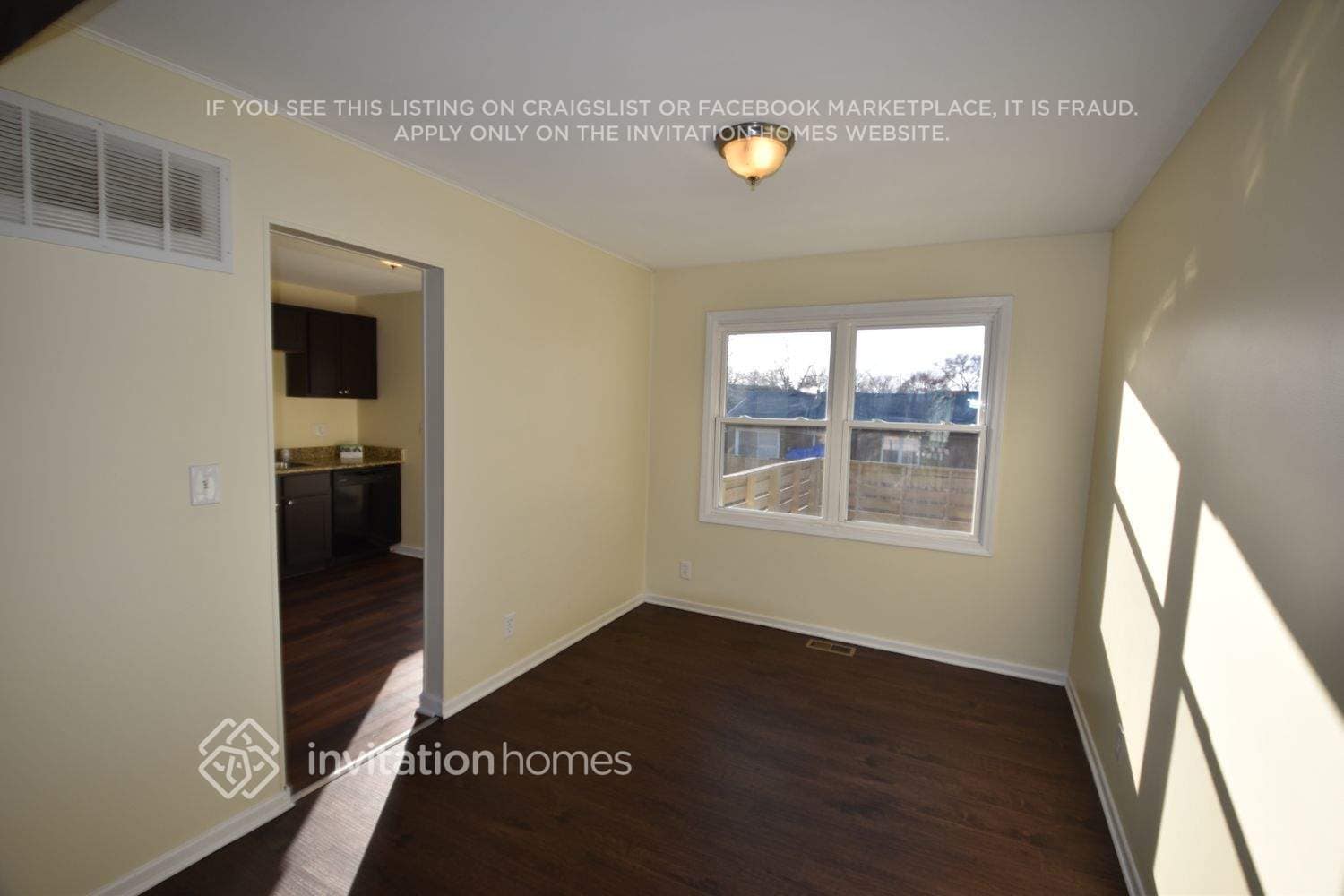 Building Photo - 1307 Foxcroft Dr