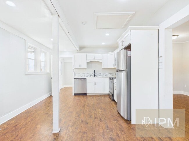 Building Photo - Beautiful 3 Bedroom, 1.5 Bath Home in Pottsville, PA!