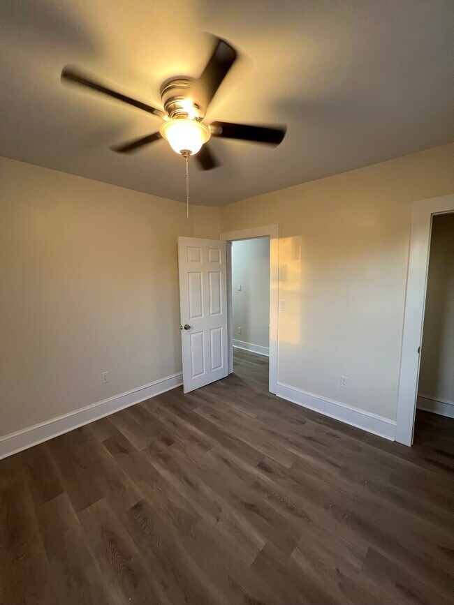 Building Photo - 815 Grove St