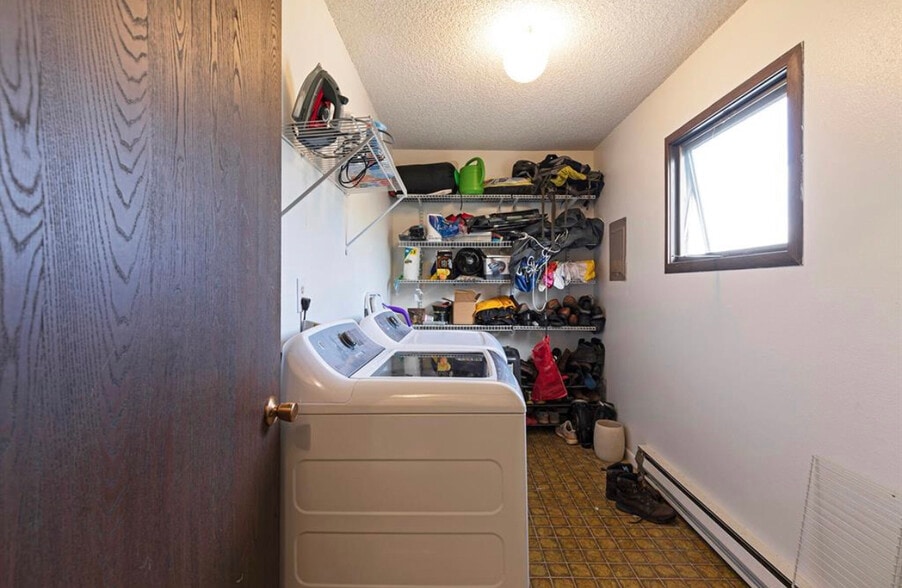 laundry room - 2016 S 13th St W