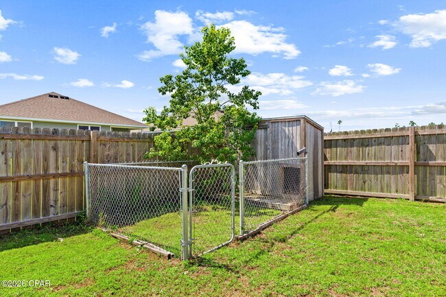 Building Photo - 5816 Viking Wy
