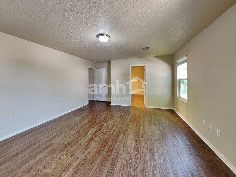 Building Photo - 191 W Tehuti Ct