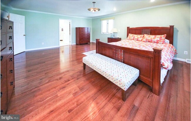 Building Photo - 1120 Cymry Dr