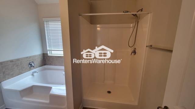 Building Photo - 5788 Grande River Rd