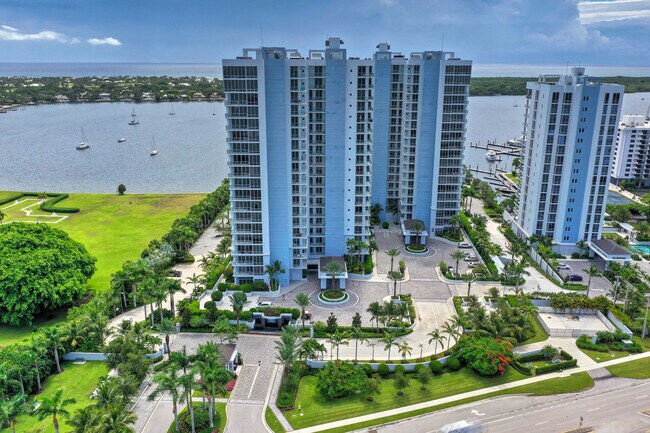 Building Photo - 1 Water Clb Wy