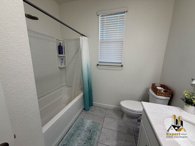 Building Photo - 160 Hermosa Ct