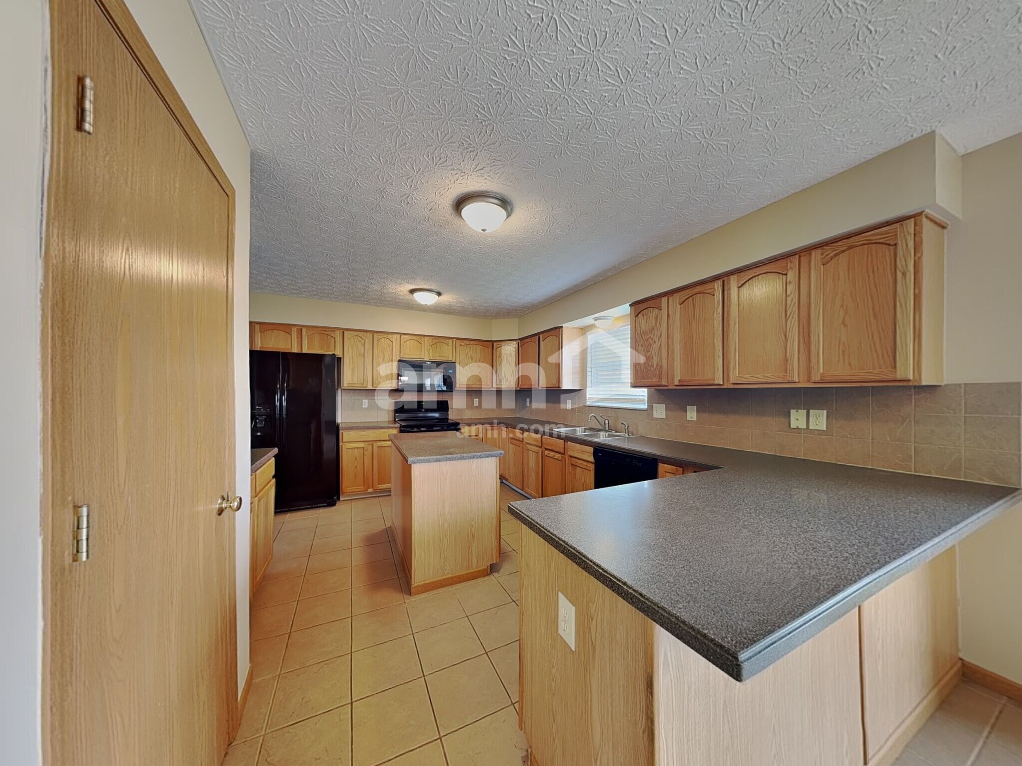 Building Photo - 4284 Promenade Ave