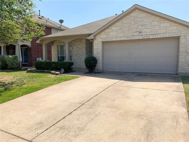 Building Photo - 1482 Rainbow Parke Dr