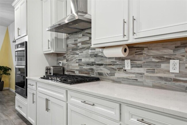 Building Photo - 17801 Wind Chime Row