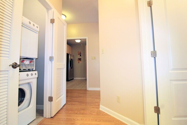 Building Photo - 2 br, 2 bath House - 225 Fountain View