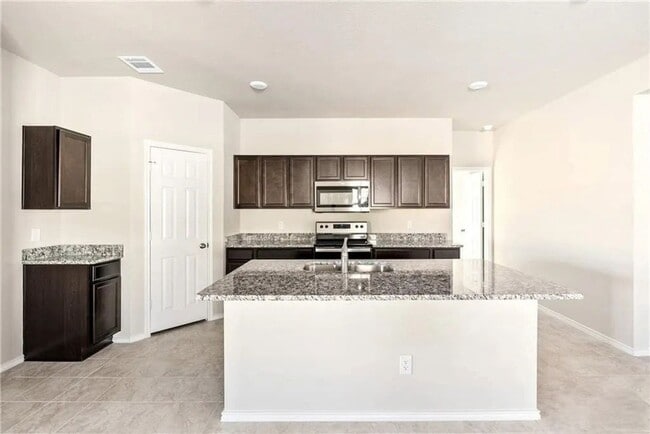 Building Photo - 1706 Jarma Dr