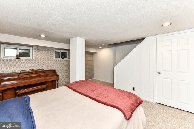 Building Photo - 4817 S 28th St