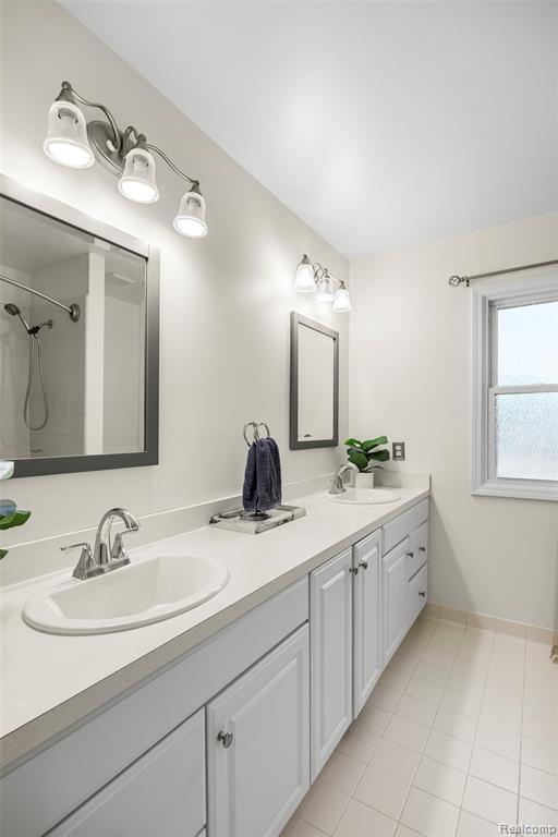 Building Photo - 24084 Westmont Dr