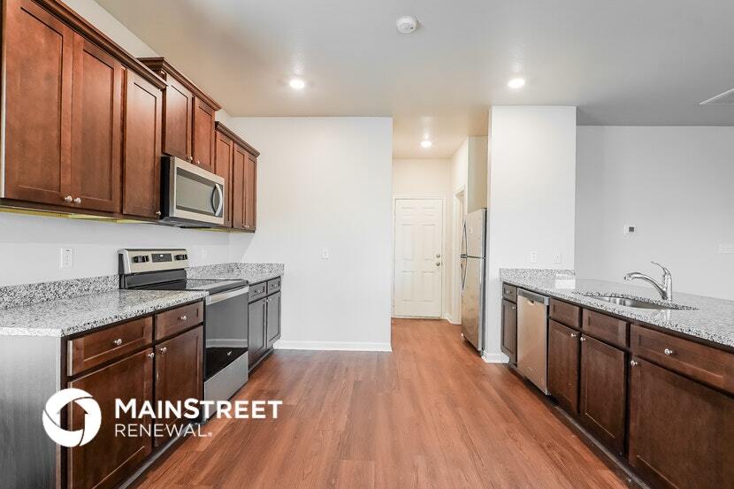 Building Photo - 1001 Pilgrim Ln