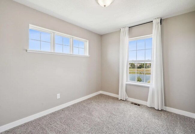 Building Photo - 6636 Hinterland Trl S