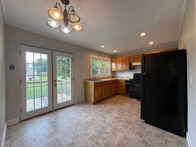 Building Photo - 3 Bedroom 1 Bathroom Home in Greene County...