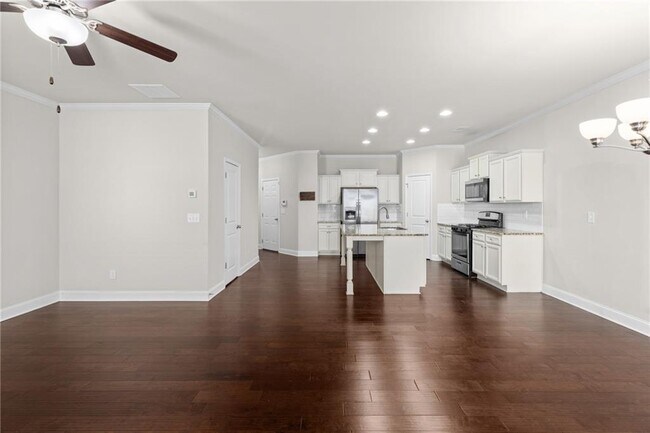 Building Photo - 1925 Wheylon Dr