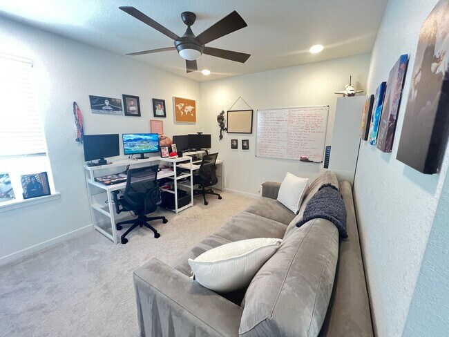 Building Photo - Spacious 3-Bedroom, 2.5-Bath Paired Home