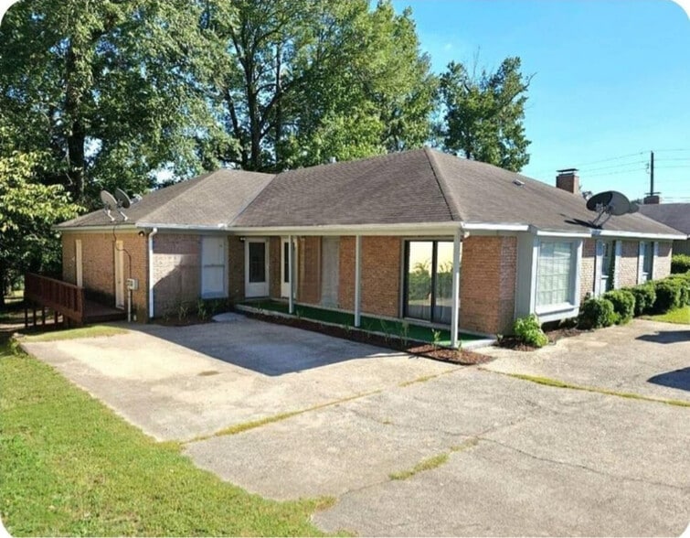 Primary Photo - 6206 Olde Towne Dr