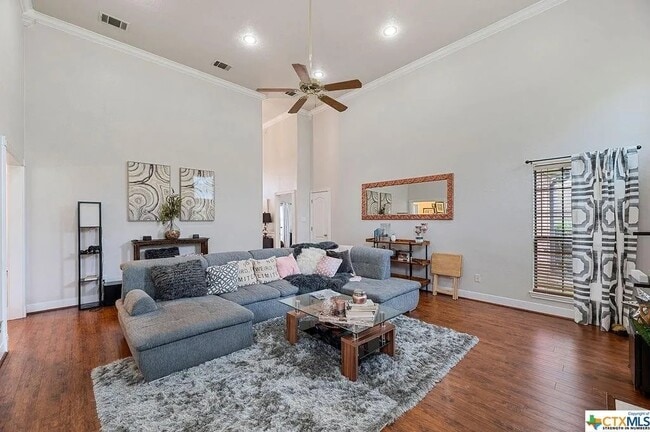 Building Photo - 1903 High Ridge Trail