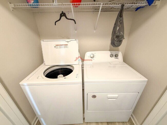 Building Photo - 4425 Redbay Ct