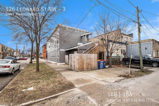 Building Photo - 526 Leonard St NW