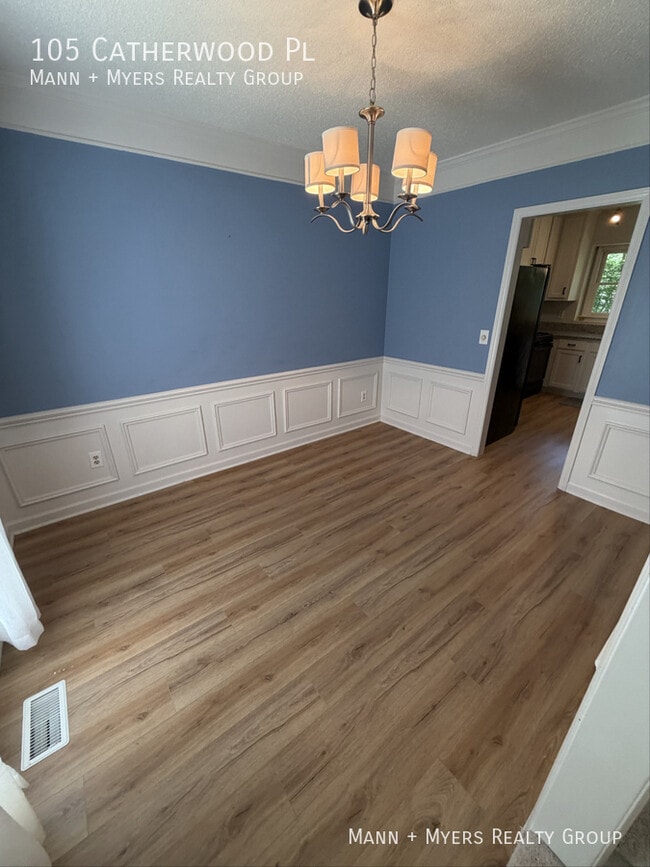 Building Photo - 105 Catherwood Pl
