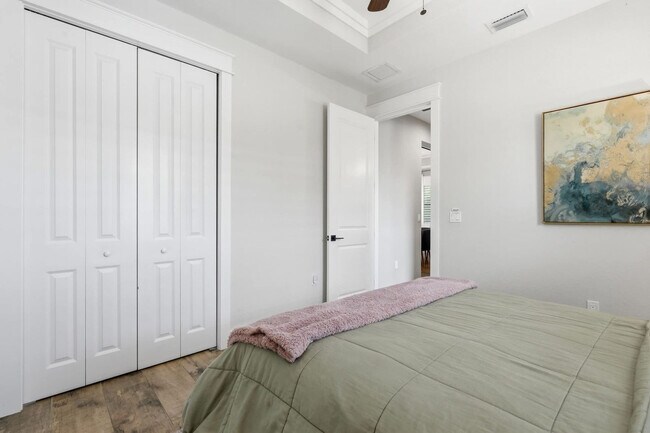 Building Photo - 3554 McComb Ln