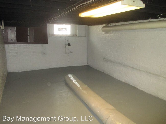 Building Photo - 111 N Ellwood Ave