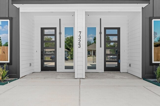 Building Photo - 7323 Bastogne Rd