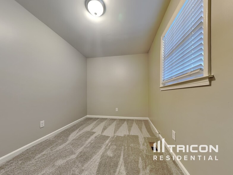 Building Photo - 2969 Major Ct