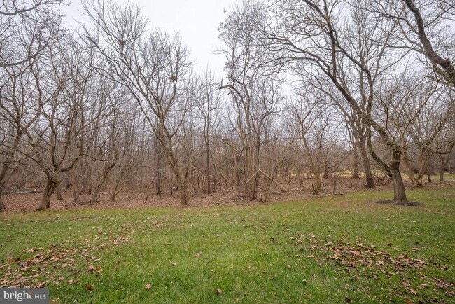 Building Photo - 26 Rampart Dr