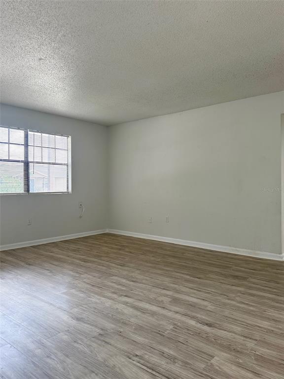 Building Photo - 203 Pine Tulip Ct