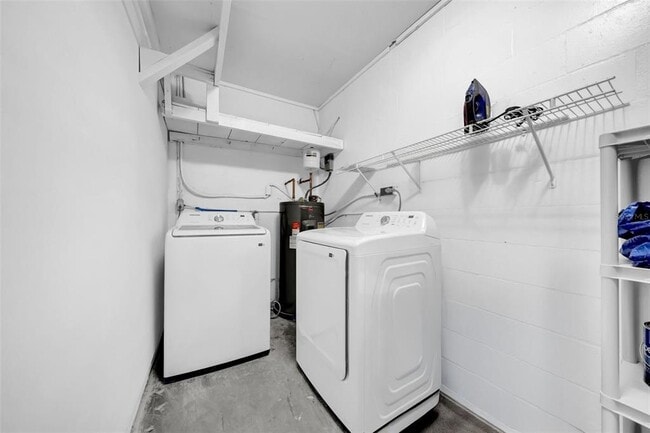 Building Photo - 4924 Shetland Ave