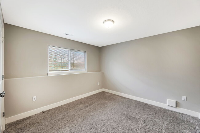 Building Photo - 2204 Quivira Cir