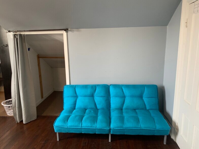 Building Photo - 16 Mayfair St