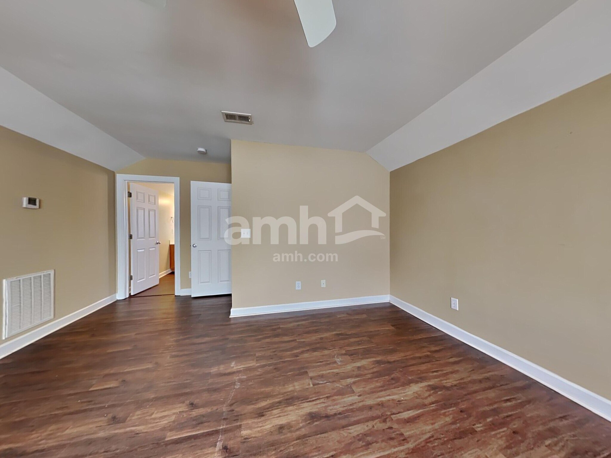 Building Photo - 222 Garden Grove Dr