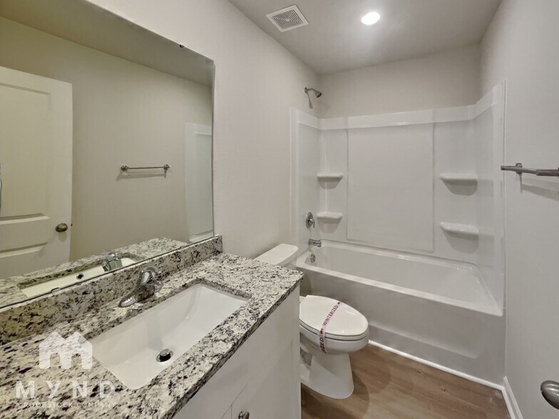 Building Photo - 399 Ivy Bank Dr