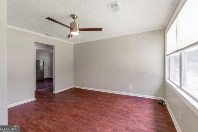 Building Photo - 6414 Shadow Rock Dr