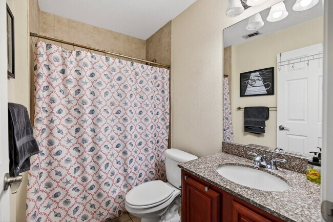 Building Photo - TDY Special! 1/1 fully furnished