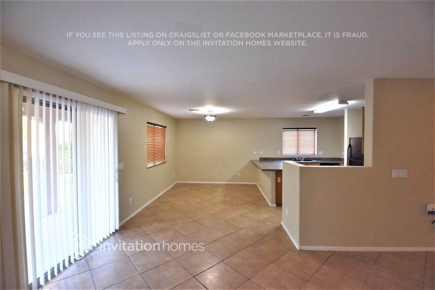 Building Photo - 10925 W Coolidge St