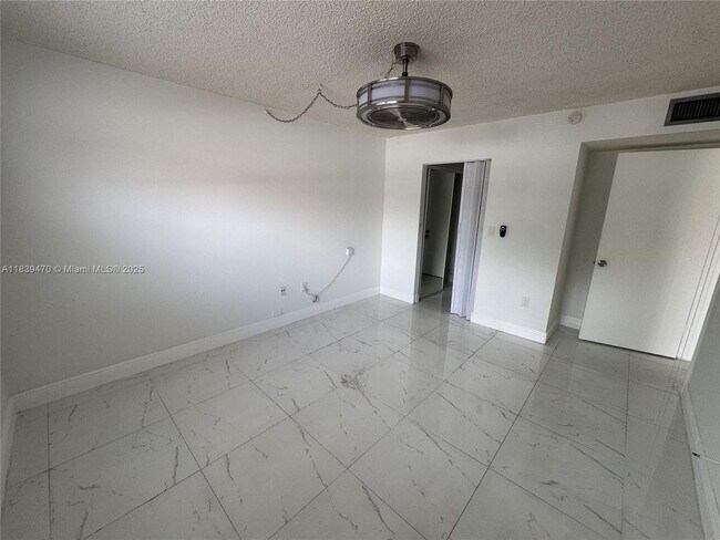 Building Photo - 15650 SW 80th St