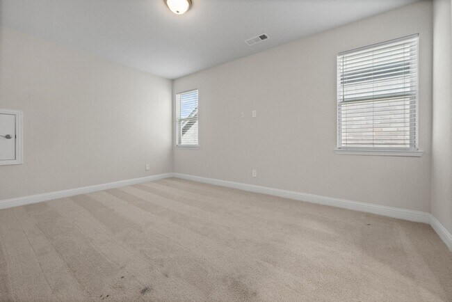 Building Photo - 10838 Downy Cup Dr