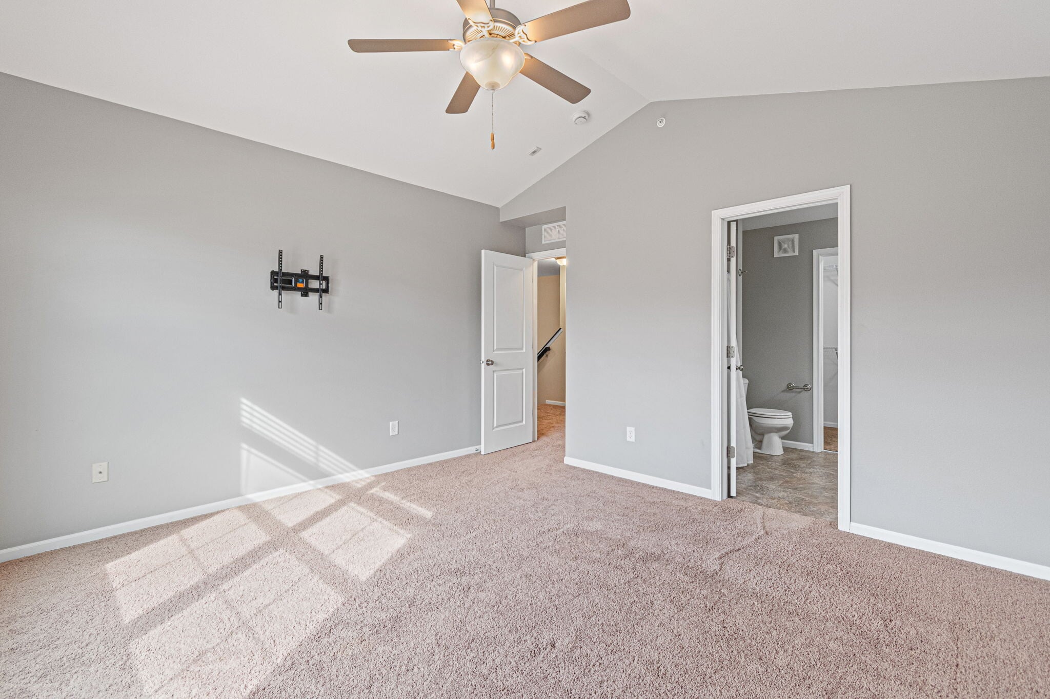 Building Photo - 414 Churchill Dr