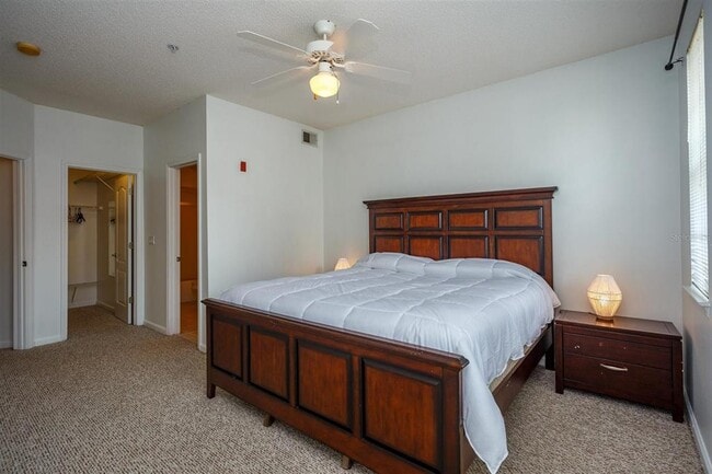 Building Photo - 12020 Villanova Dr